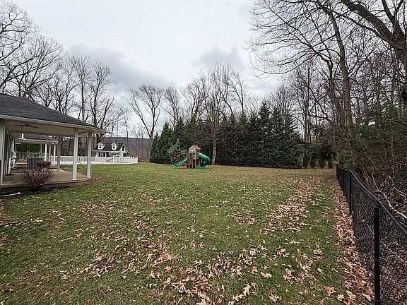 4th image of 378 Airport Rd