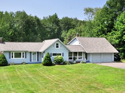 45 Great Pond Road, Simsbury, CT, 06070