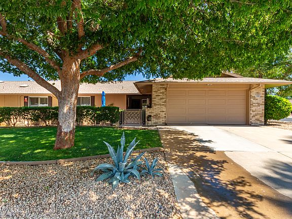 3rd image of 12902 W PROSPECT Drive