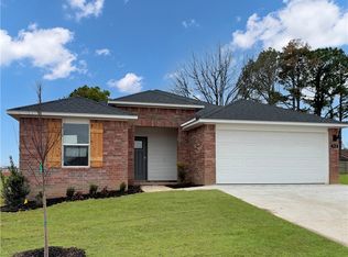 500 Greer St, Pea Ridge, AR 72751