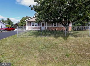 208 Crest Cir, Winchester, VA 22602