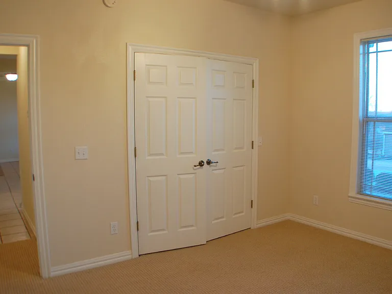 4747 W Mayflower Ct — Photo 9