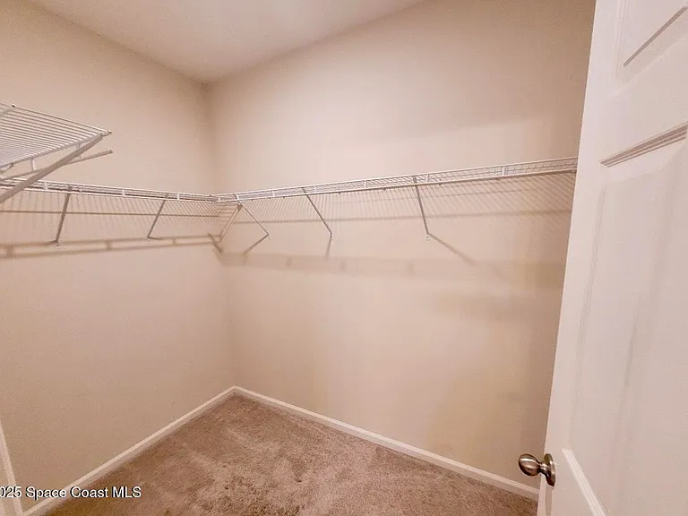 590 Trymore Dr SE — Photo 11