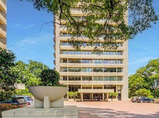 2575 Peachtree Rd NE APT 15F, Atlanta, GA 30305