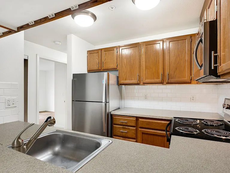Northlink Apartments — Photo 53
