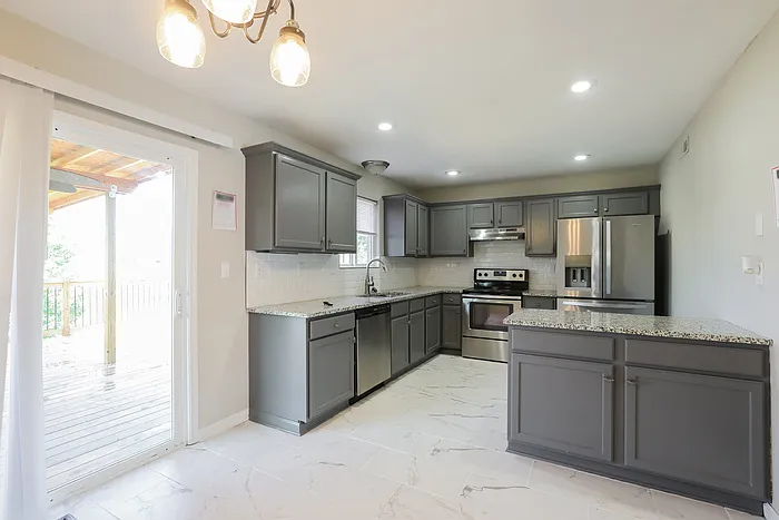 11500 N Lane Ave — Photo 3