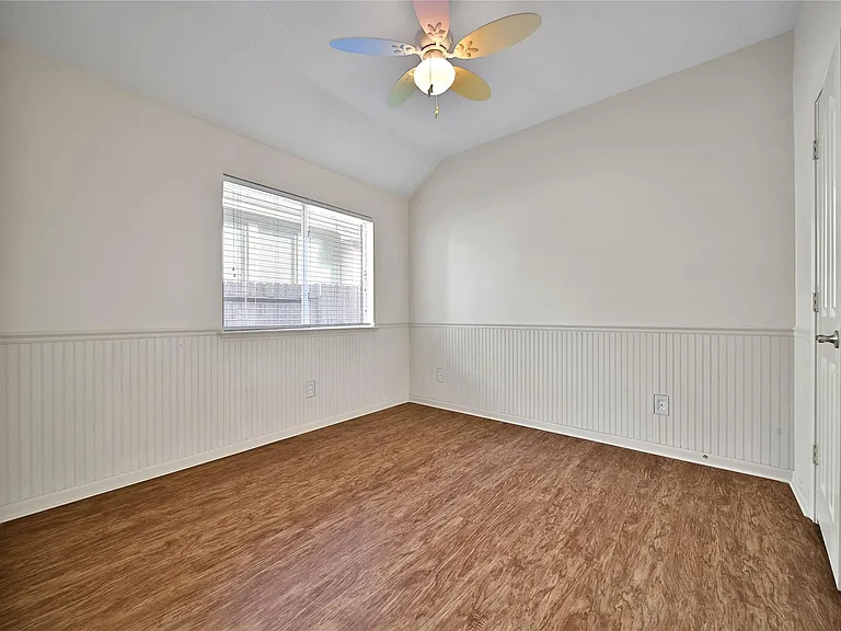 32026 Annice Ln — Photo 17