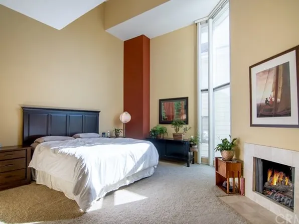 1717 Stoner Ave APT 104, Los Angeles, CA 90025
