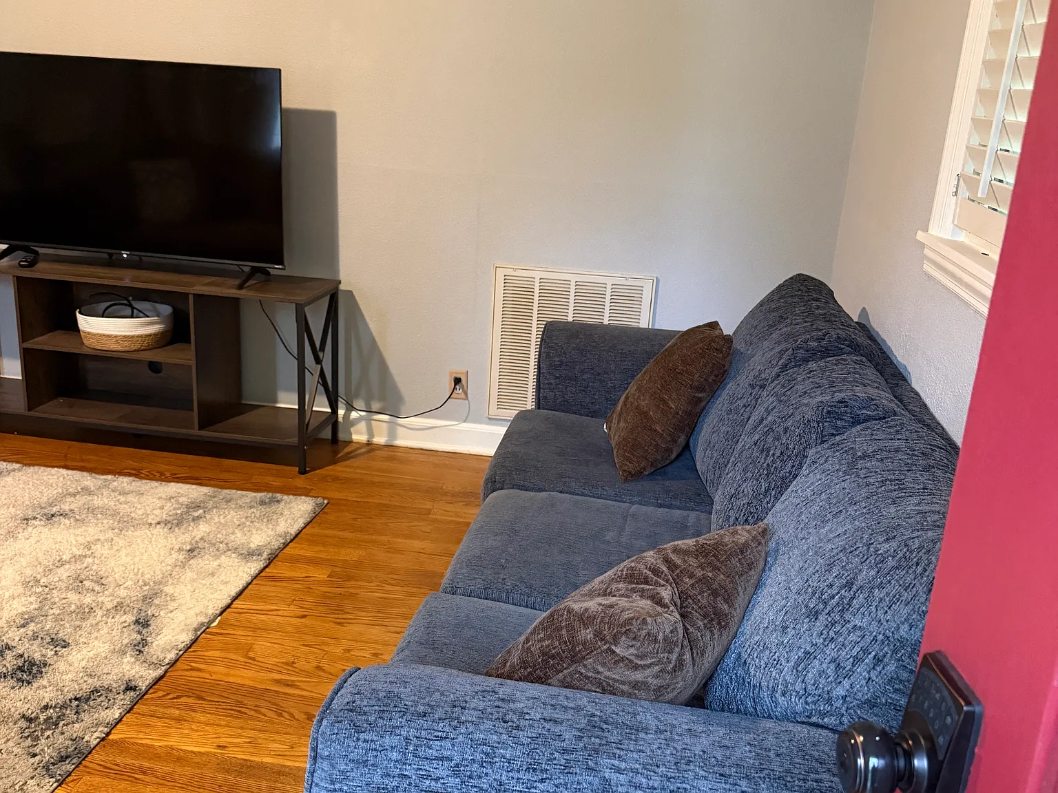 2 bed, 832 sqft, $1,900 — Photo 4