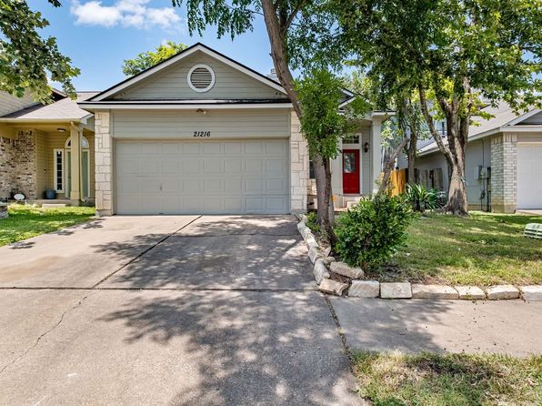 21216 Derby Day Ave