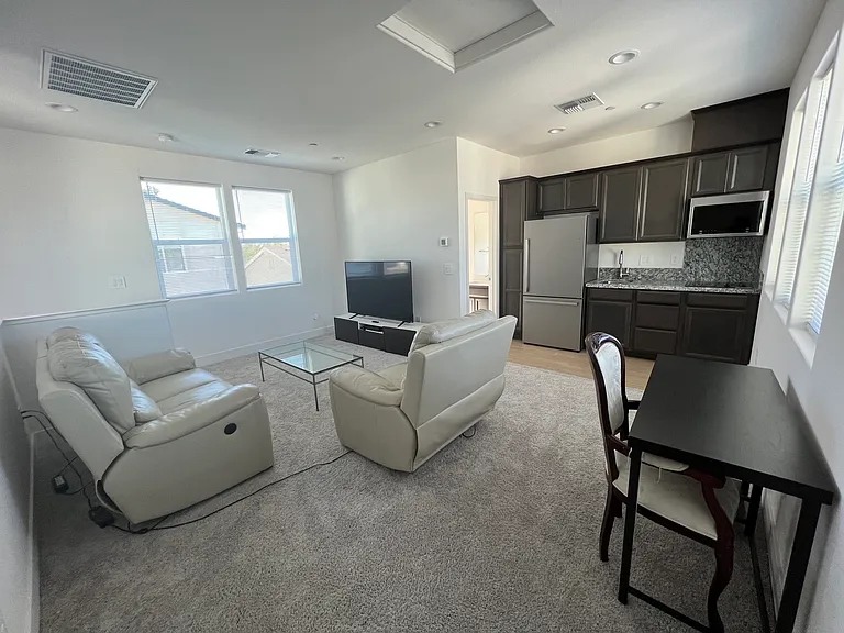 2014 Blackjack Way — Photo 3