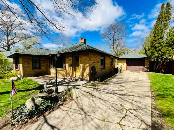 198 Harper Dr, Sparta, MI 49345