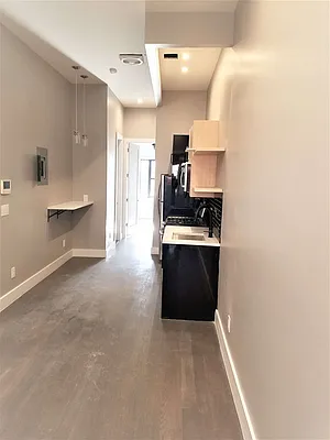 Rented by The Hamilton Group | media 22