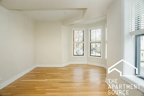 2256 N Southport Ave #2 Photo 1