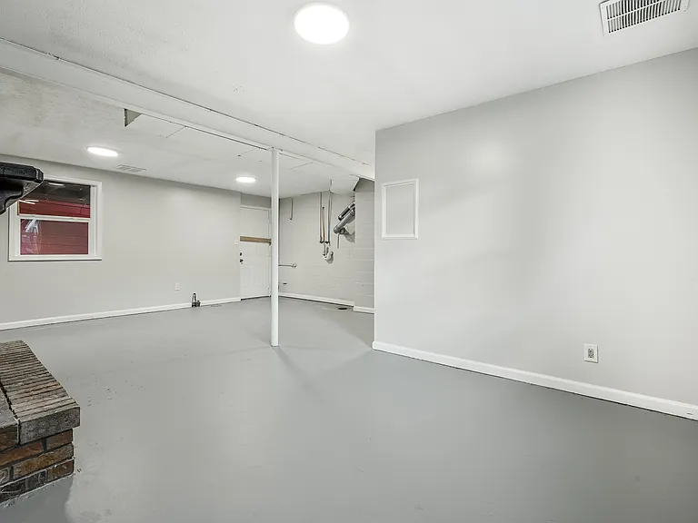 1414 Priscilla Ave — Photo 16