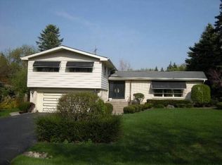 6513 S Quincy St, Willowbrook, IL 60527