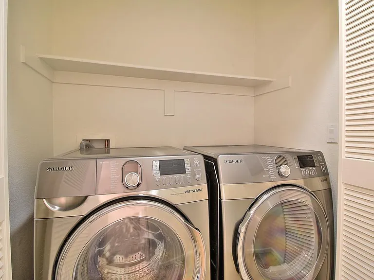 2152 Sheffield Dr — Photo 10