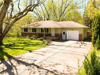 132 Forest Hill Dr, Amherst, OH, 44001