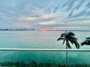 800 Claughton Island Dr APT 401, Miami, FL 33131