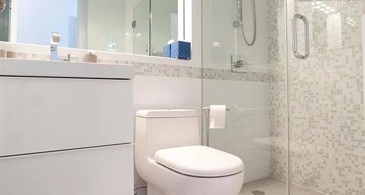 Rented by Compass | media 21