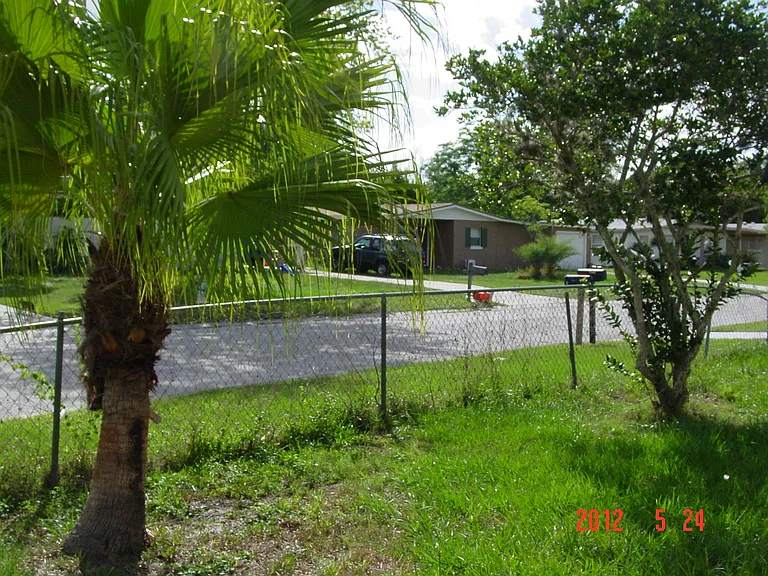 2805 Paine Ln — Photo 2