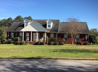 1811 Pleasant Ridge Dr, Sylacauga, AL 35150