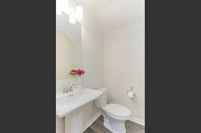 202 Calle Belleza — Photo 8