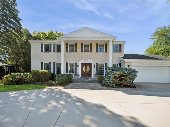 2130 Magnolia Ln, Highland Park, IL 60035