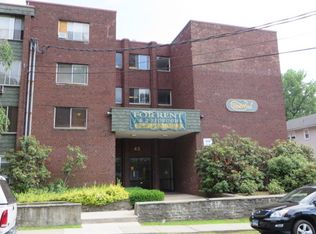 43 Caya Ave APT 302, West Hartford, CT 06110