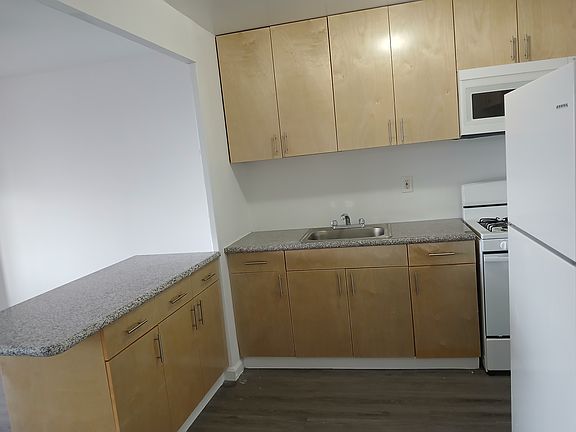 5th image of 270 Luis M Marin Blvd #9V