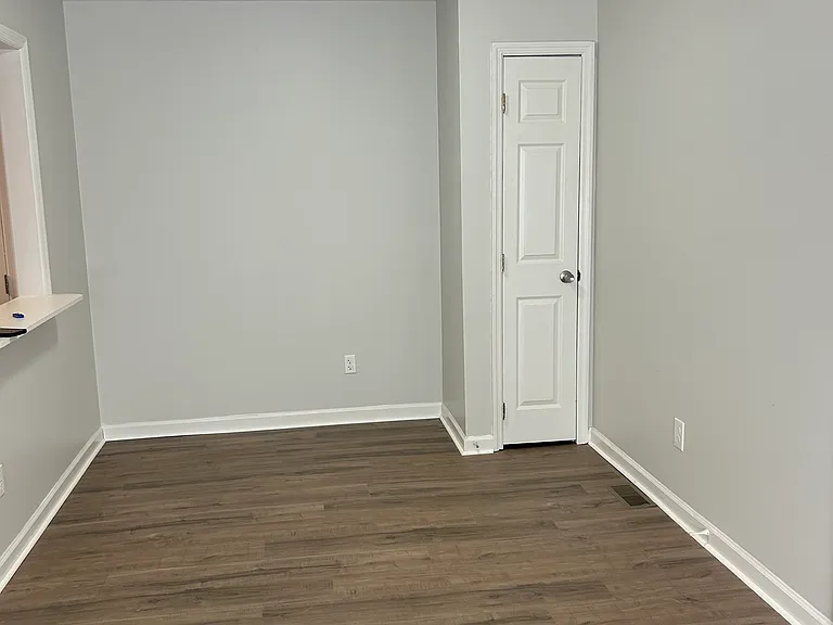 1462 Broad St #12 — Photo 3