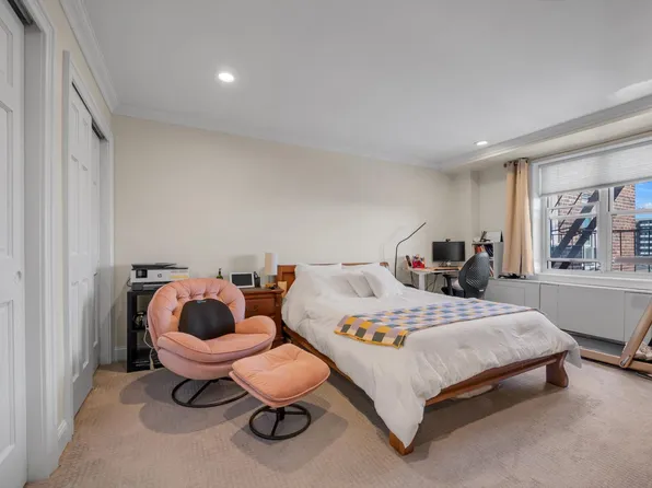 211-40 18th Avenue image 9 of 14