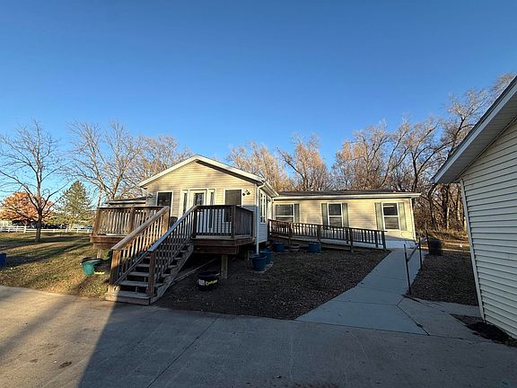 4th image of 760 155th St