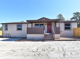 10565 W Sandhill Rd, Sand Springs, OK 74063