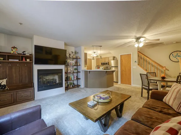 1217 Bay Cv, White Bear Lake, MN 55110