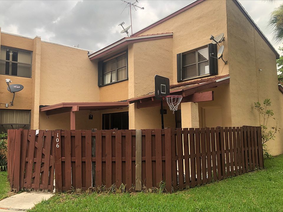 1st image of 341 W Park Dr APT 106