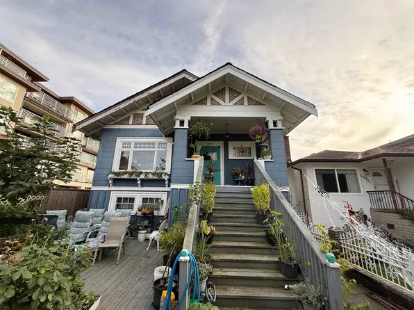 2878 E 2nd Ave, Vancouver, BC V5M 1E3