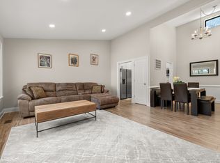 79 Lawson Ln #79, Ridgefield, CT 06877