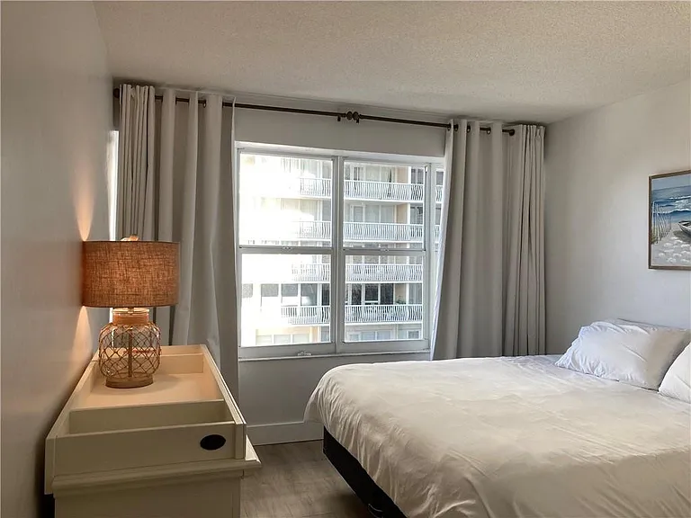 4010 N Galt Ocean Dr #414 — Photo 16