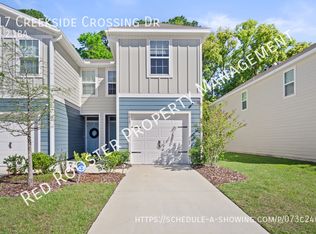 5917 Creekside Crossing Dr, Jacksonville, FL 32210