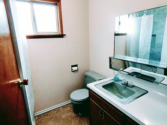 5th image of 7903 218th St SW