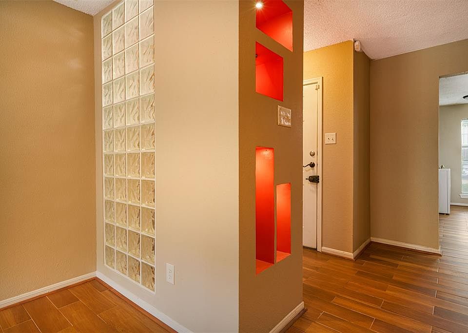 1st image of 11201 Lynbrook Dr APT 3610