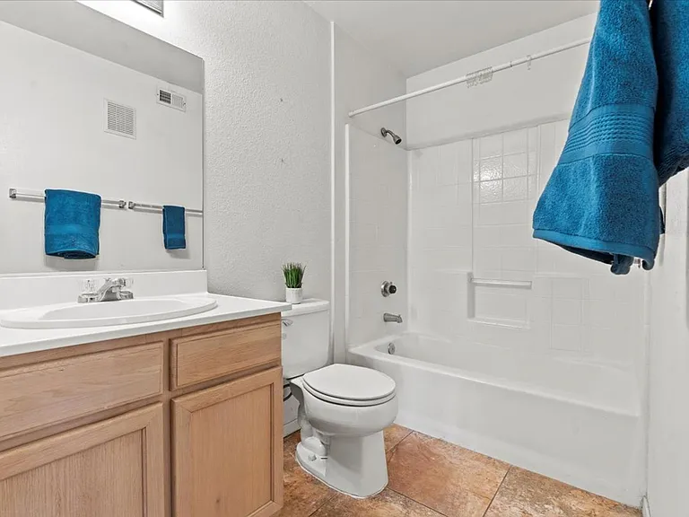 3145 Casey Dr #201 — Photo 11