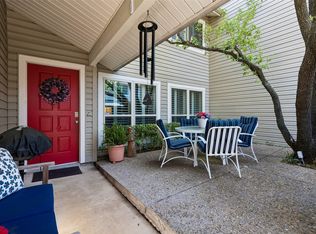 7450 Holly Hill Dr APT 124, Dallas, TX 75231