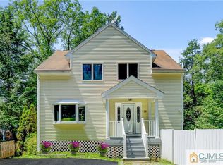 138 Longwood Lake Rd, Oak Ridge, NJ 07438