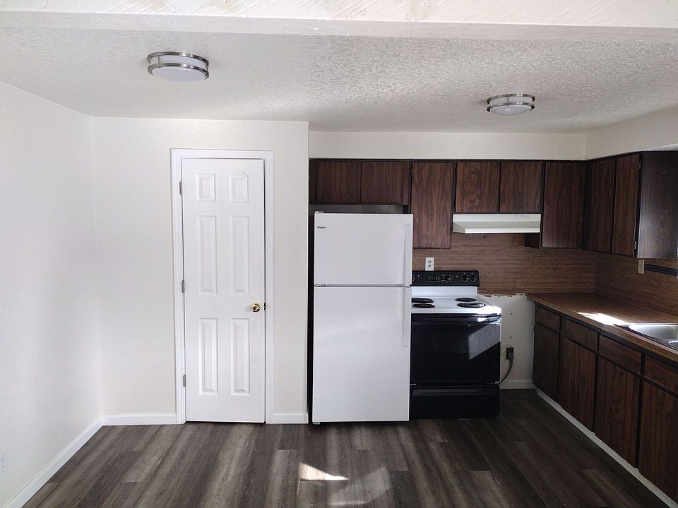 1st image of 251 SE Grape Ave #D68682993