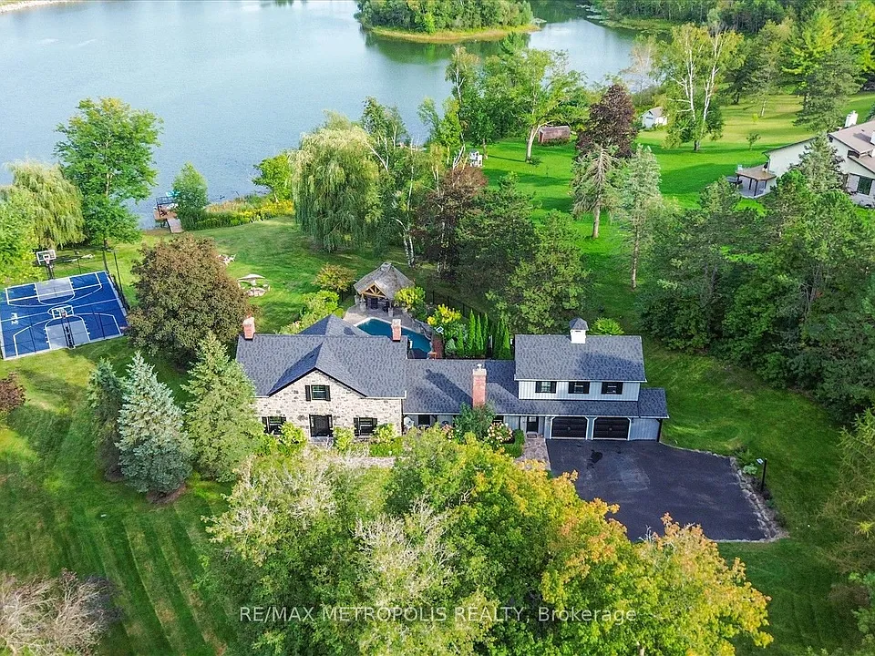 1 Island Lake Dr