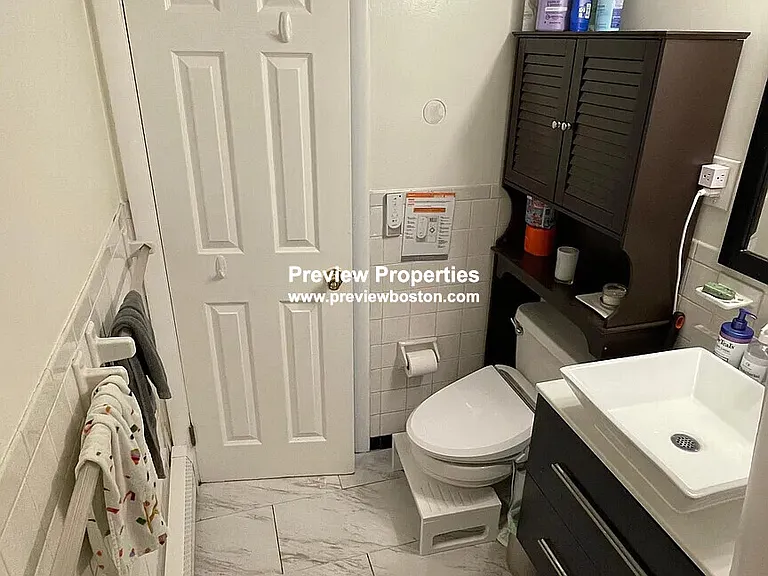 38 Carey Ave #3M — Photo 12