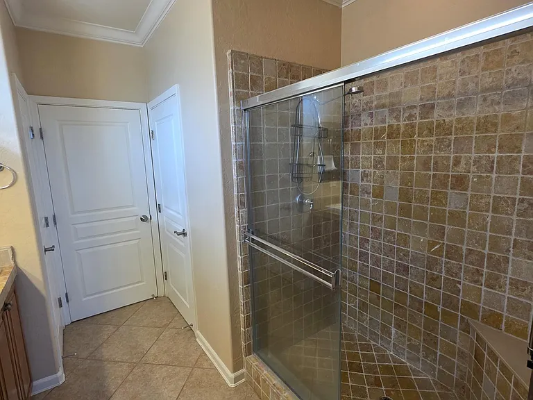 1640 Autumn Valley Ct — Photo 8