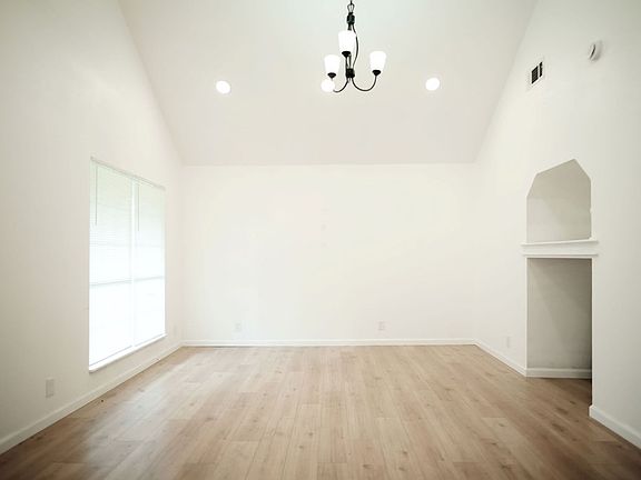 5th image of 214 Salem Rd